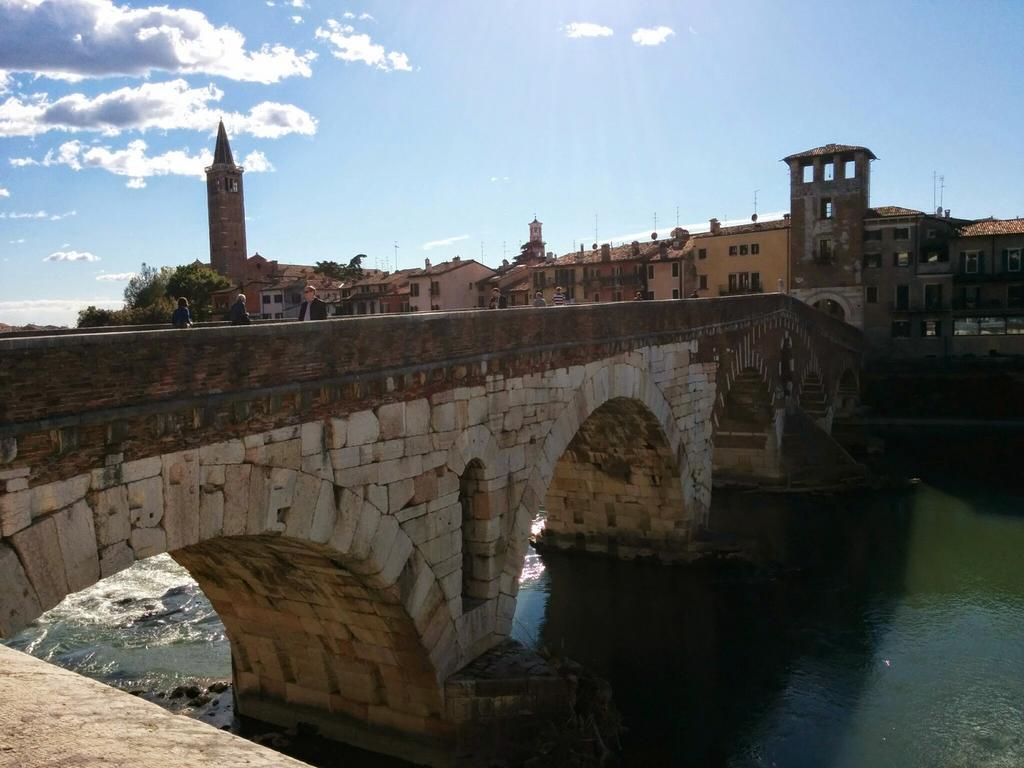 Across The River And Into The Trees Apartamento Verona Quarto foto